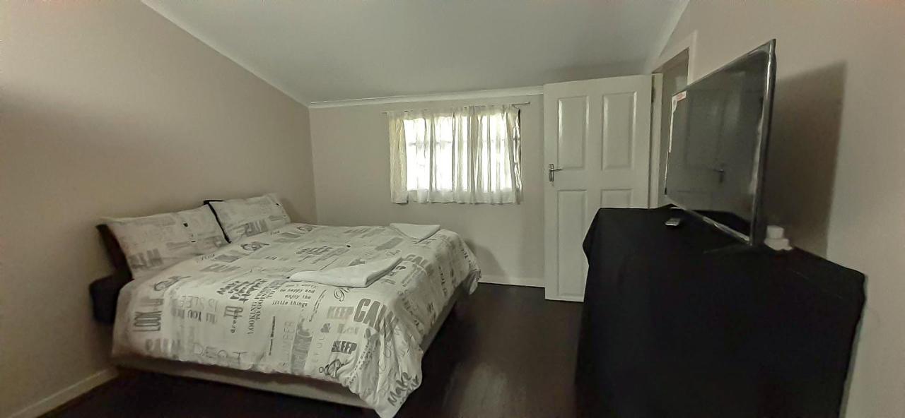 My Home Pinetown Bagian luar foto